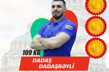 Azerbaijani athlete wins 3 gold medals at Weightlifting Championships