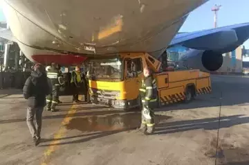 Water carrier collides with plane in Domodedovo