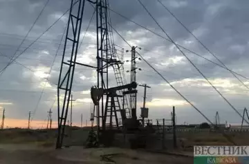 Floods in Kazakhstan stop work of oil wells