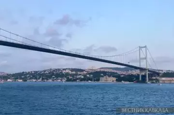 Fire on cargo ship halts traffic in Dardanelles