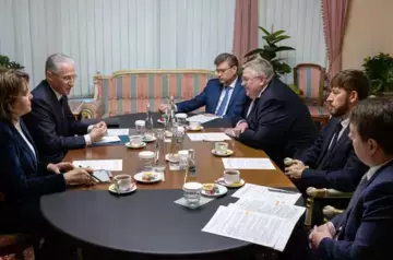 Overchuk and Azerbaijani ecology minister meet in Moscow
