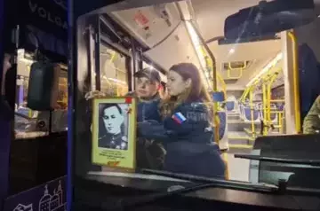Astrakhan buses decorated with portraits of veterans 