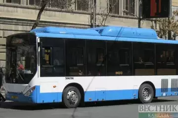 Dagestanis help to rescue passengers from sinking bus in Saint Petersburg