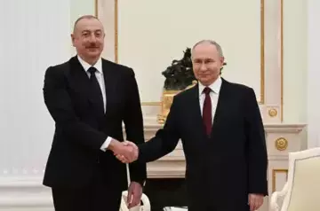Russian leader congratulates Azerbaijani President on Independence Day