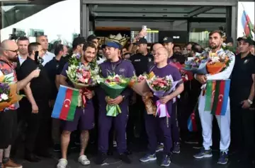 Olympic champions welcomed in Azerbaijan