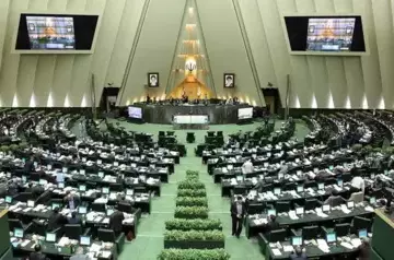 Iran approves new government