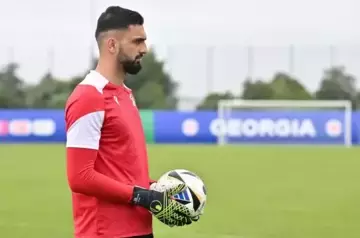 Liverpool FC sign Georgian national football team&#039;s goalkeeper