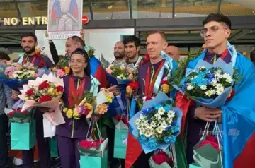 Azerbaijan greets Paralympians with flowers and applause