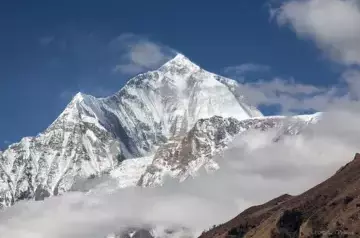 Five Russian climbers die in Nepal