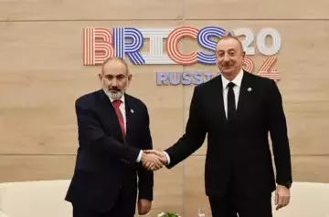 Aliyev and Pashinyan hold second meeting in Kazan