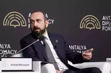 Ararat Mirzoyan and NATO Special Representative discuss relations with Azerbaijan 