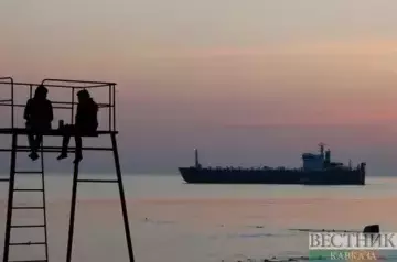 Trump extends ban on Russian-affiliated vessels’ anchorage and movement to  US ports 