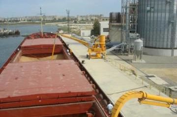 Azerbaijan receives first batch of Kazakh wheat