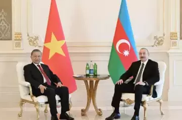 Ilham Aliyev hold talks with General Secretary of the Communist Party of Vietnam