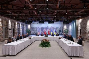 Russia-Ukraine talks resume with Turkey&#039;s participation