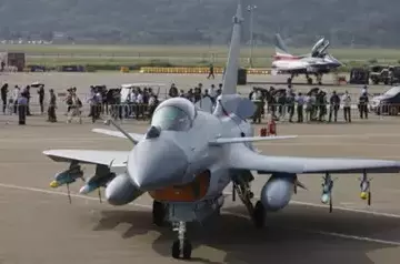 Iran begins talks with China on purchasing fighter jets