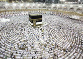 Saudi Arabia to bar arrivals from abroad to attend haj