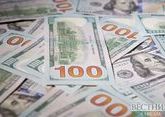 Dollar falls below 70 rubles