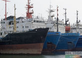 US bans Russian-linked ships from its ports