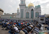 Muslims of the world and in Russia celebrate main holiday 