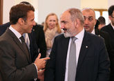 Macron and Pashinyan discuss EU mission in Armenia
