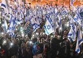 Netanyahu smashed by Palestinian flags