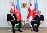 Irakli Garibashvili discusses regional problems with Ilham Aliyev