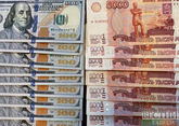 Dollar falls to 90 rubles