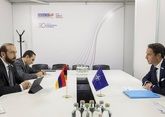 Armenia discusses cooperation with NATO
