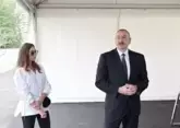 Ilham, Mehriban Aliyev participate in Kharybulbul festival opening