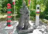 Monument to Russian border guards desecrated in Yerevan