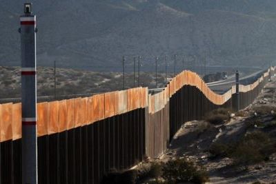 Poland to build wall on border with Belarus