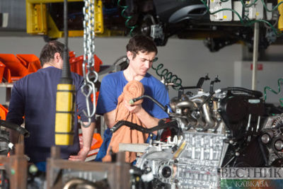 Stellantis suspends vehicle production in Russia