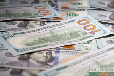Dollar approaches 20-year highs