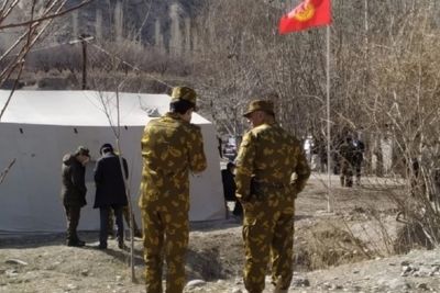 Kyrgyz border guards report shelling with Tajik peers