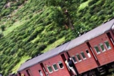 Sri Lanka hikes fuel prices as it faces economic collapse