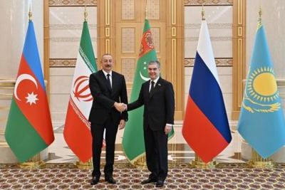 Ilham Aliyev arrives in Turkmenistan for visit