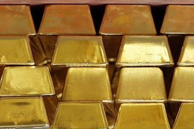 Uzbekistan actively buys gold and far from sated