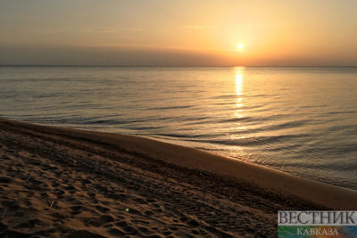 Iran forces US Submarine to surface in Gulf 