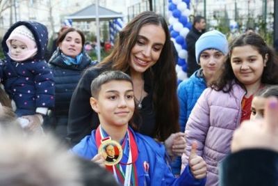 Improvement of courtyards continues in Baku