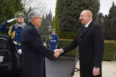 Kazakh President arrives in Baku