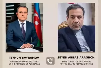 Azerbaijani and Iranian FMs hold phone conversation