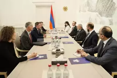 Pashinyan and U.S. delegation discuss peace treaty with Azerbaijan