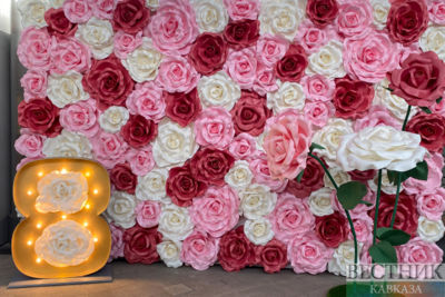 Happy International Women's Day, March 8! Happy International Women's Day, March 8!