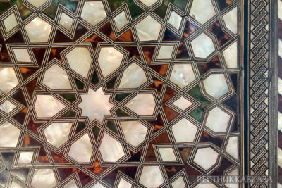 Восточные двери