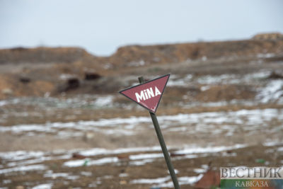 Two Azerbaijani servicemen injured in mine explosion in Kalbajar