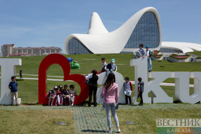 Foreigners spent 900 million dollars in Azerbaijan in first seven months